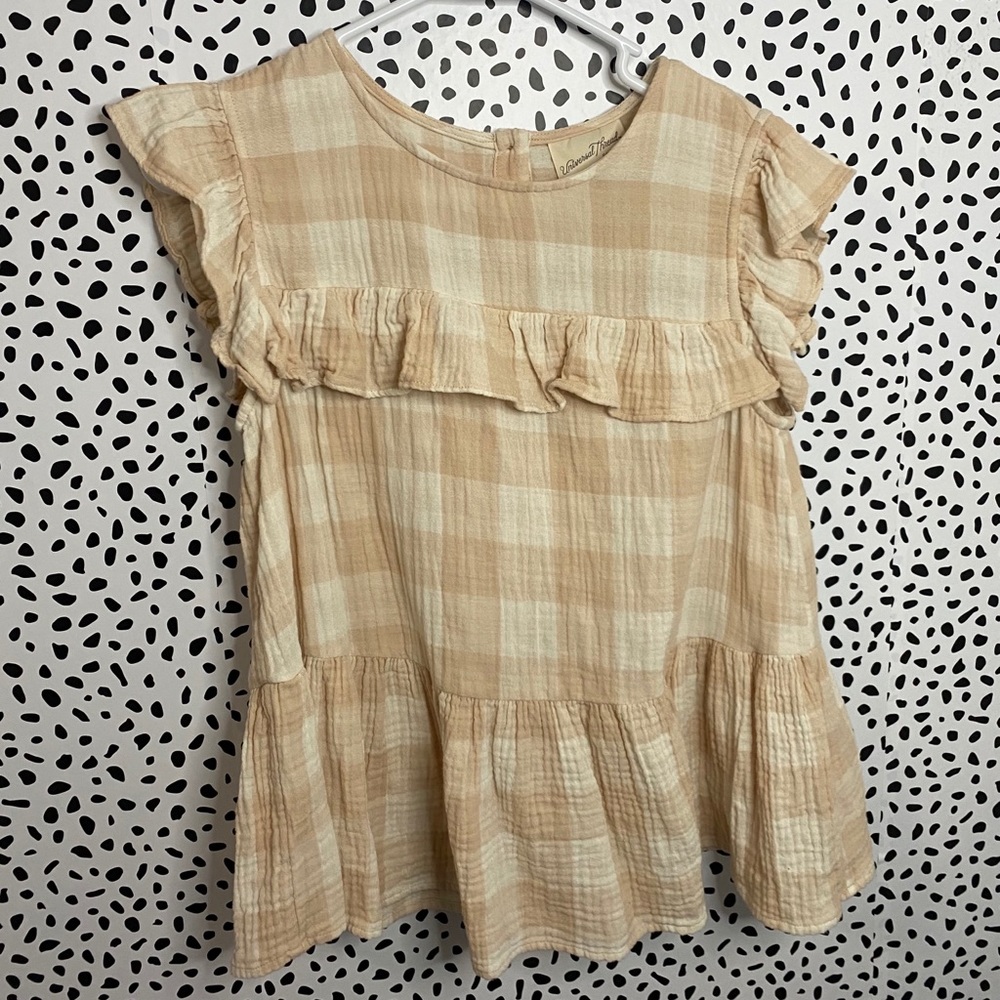 Universal threads shirt